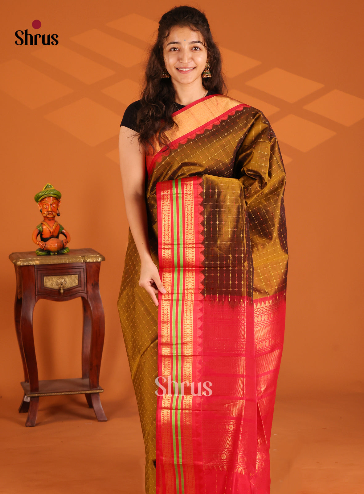 Shimmery Golden Brown Silk Cotton Saree with zari checks & Red zari Border - Shop on Shrus.com