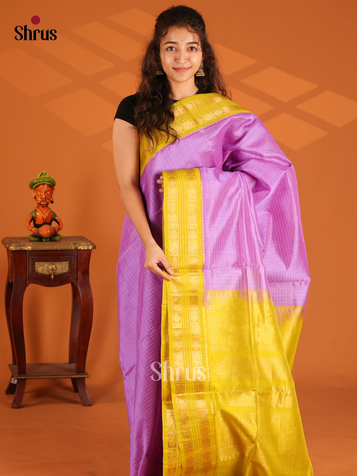 Beautiful Purple Silk Cotton Saree with gold zari checks , contrast zari brocade pallu - Shop on Shrus.com