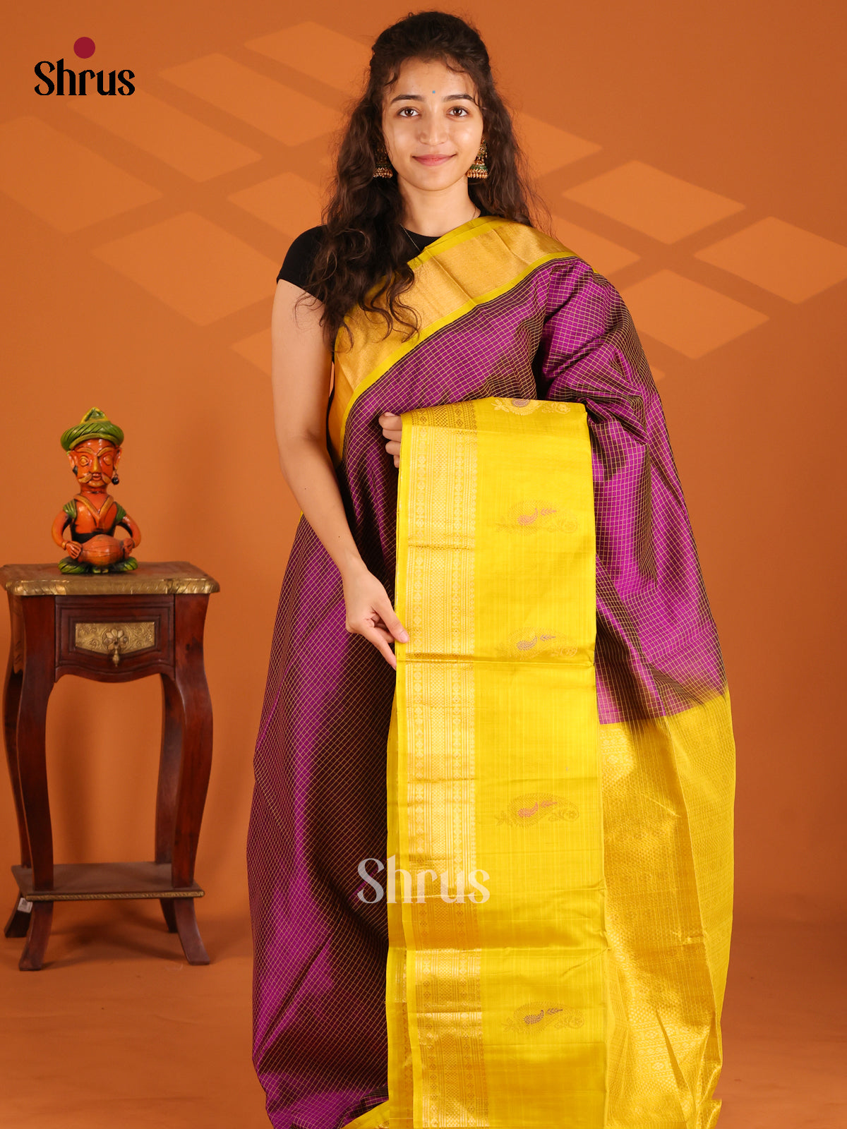 Exquisite Violet Silk Cotton Saree with zari kattam & yellow border with paisley motifs - Shop on Shrus.com