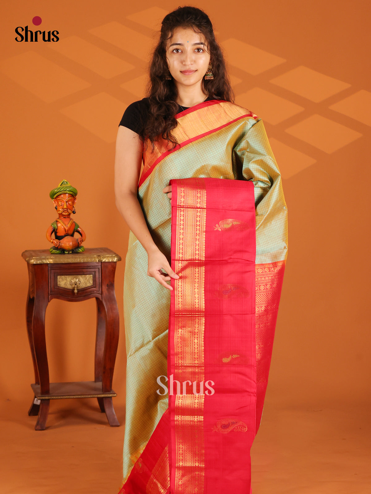 Beautiful Green Silk Cotton Saree with zari podi kattam, contrast zari border - Shop on Shrus.com