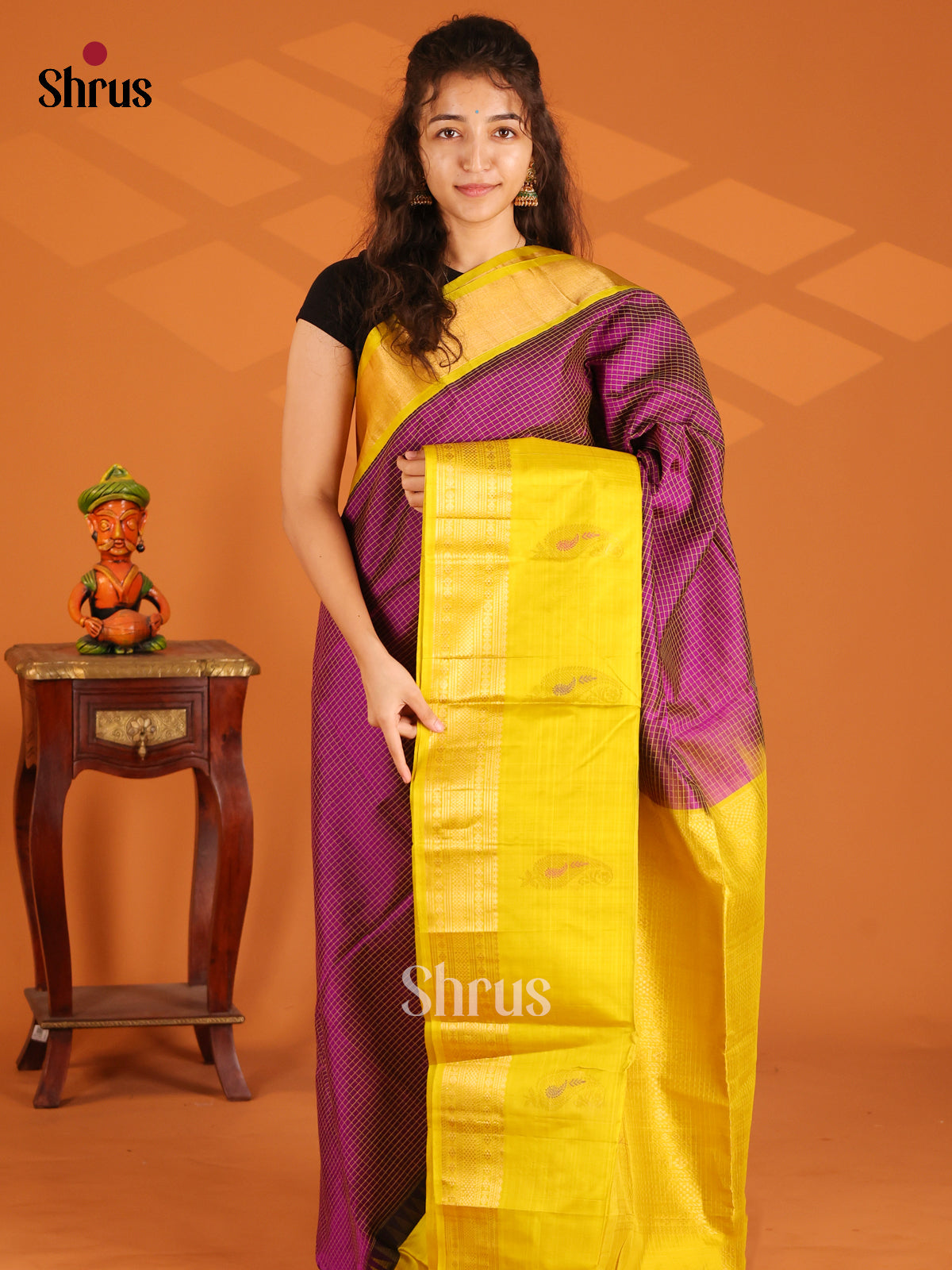 Graceful Violet Silk Cotton Saree with zari podi kattam & yellow brocade pallu - Shop on Shrus.com