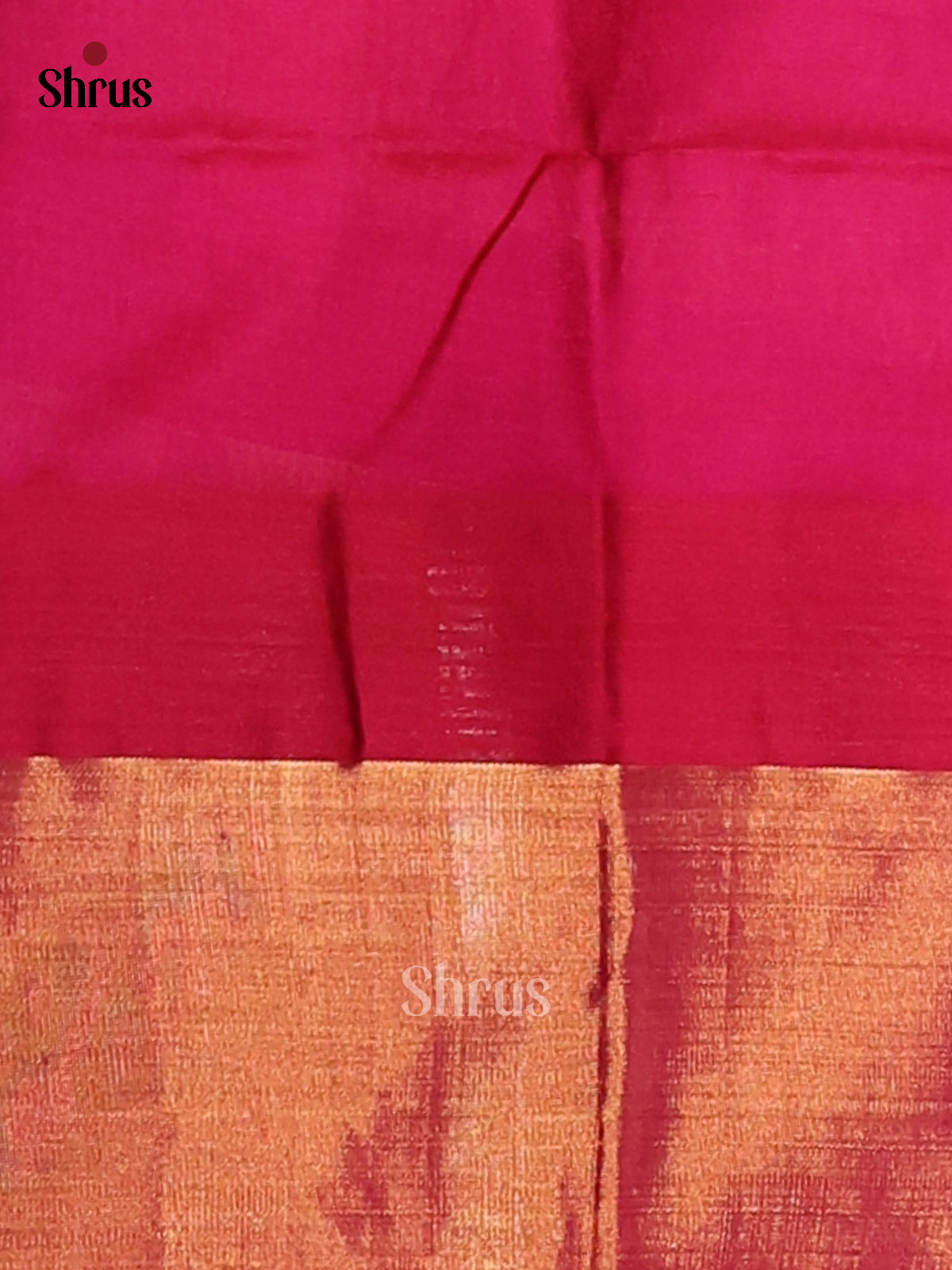 Elegant Beige Silk Cotton Saree with comtrast pink zari woven brocade pallu - Shop on Shrus.com