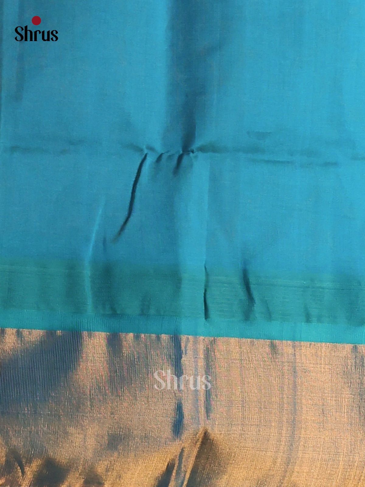 Lustrous Peachish Pink Silk Cotton Saree with floral brocade pallu - Shop on Shrus.com