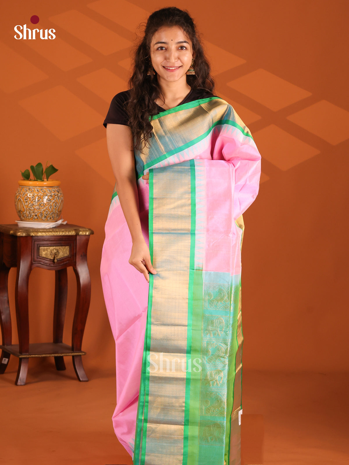 Fabulous Pink Silk Cotton Saree with contrast gold zari floral nestling brocade pallu - Shop on Shrus.com