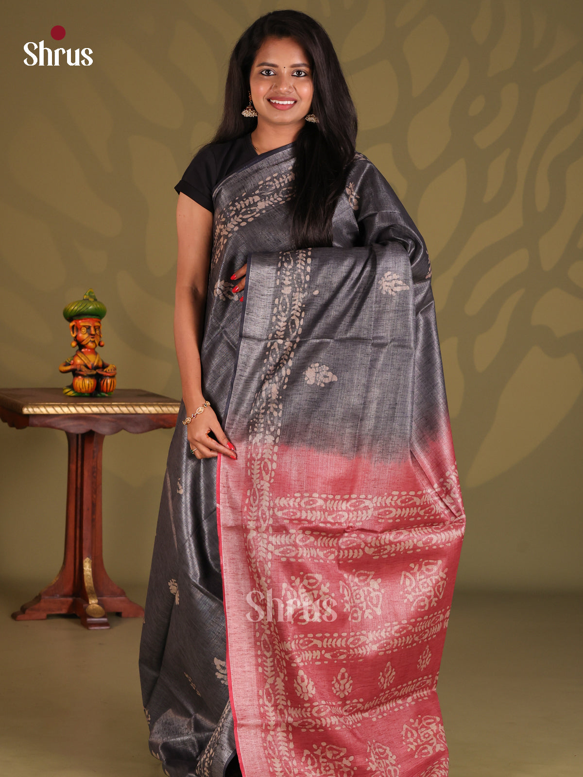 Elephant Black & Red - Bhatik Saree - Shop on Shrus.com