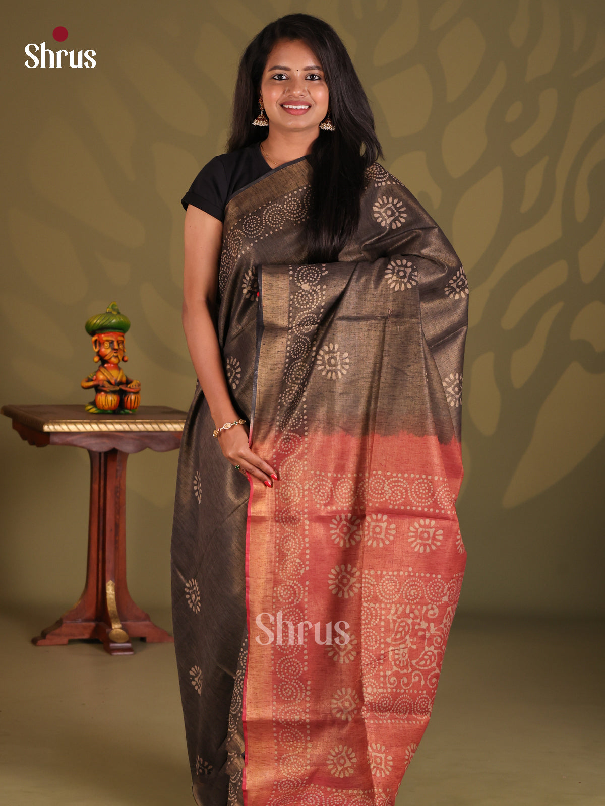 Elephant Black & Red- Bhatik Saree - Shop on Shrus.com