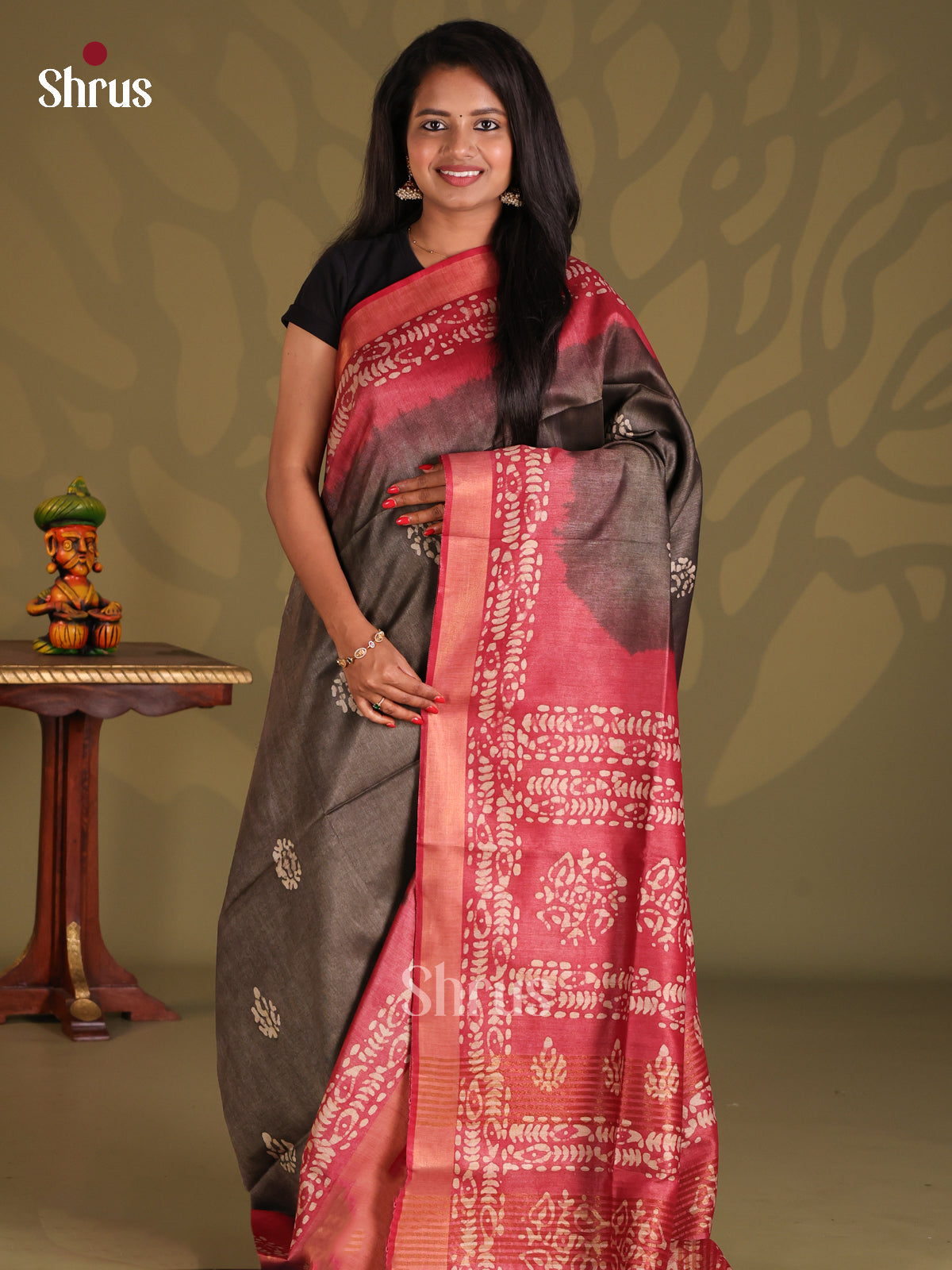 Elephant Grey & Red- Bhatik Saree - Shop on Shrus.com