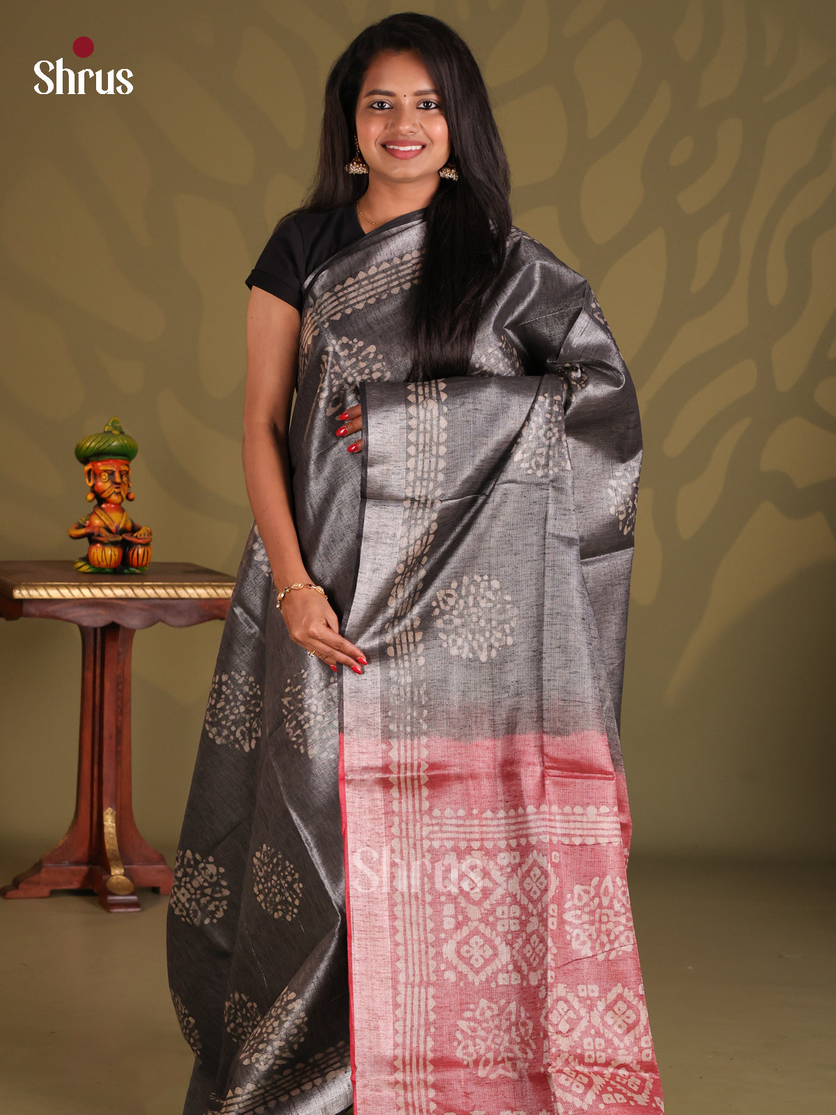 Grey & Red - Bhatik Saree - Shop on Shrus.com