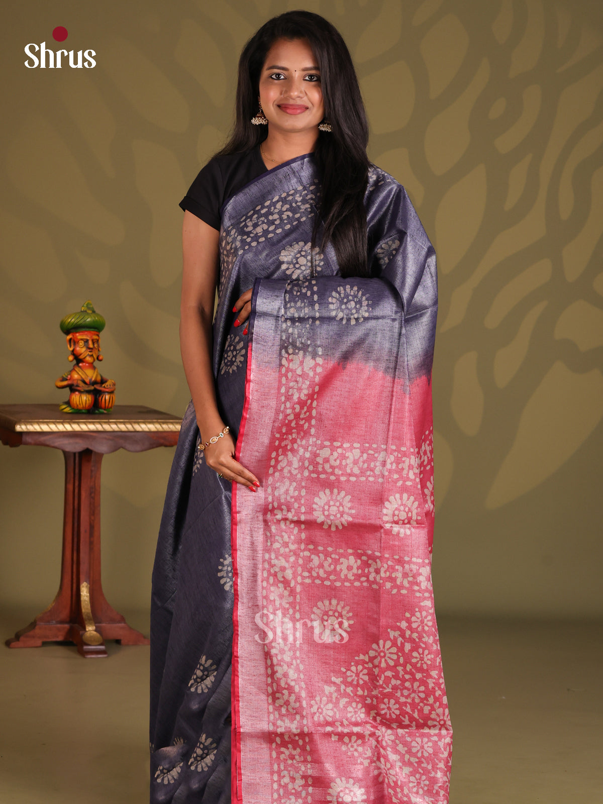 Elephant Grey & Red- Bhatik Saree - Shop on Shrus.com