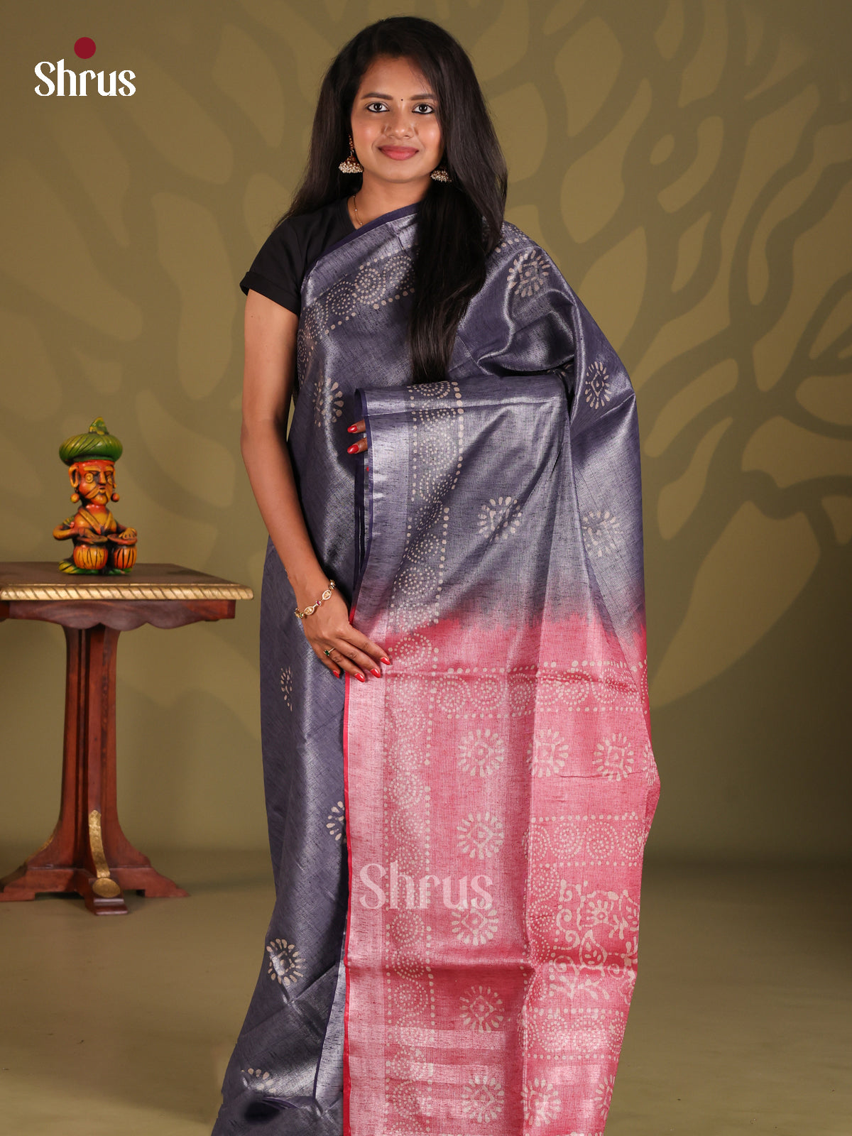 Elephant Grey & Red- Bhatik Saree - Shop on Shrus.com