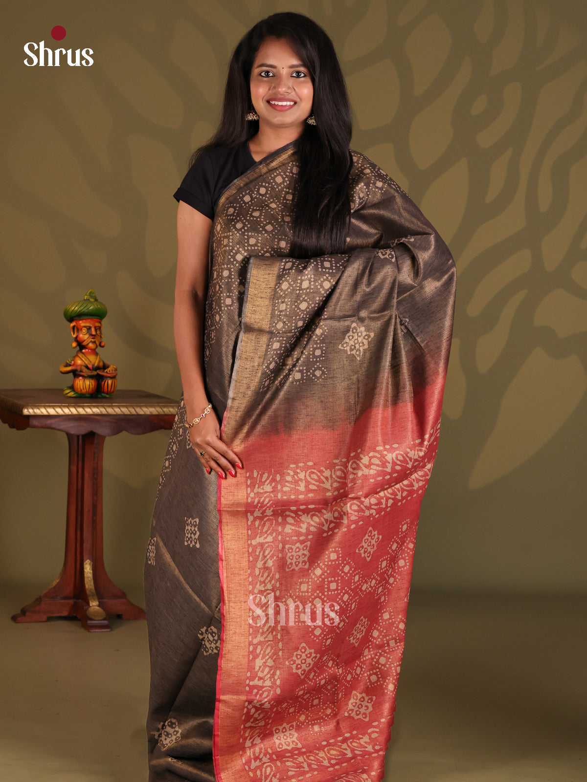 Grey & Red - Bhatik Saree - Shop on Shrus.com