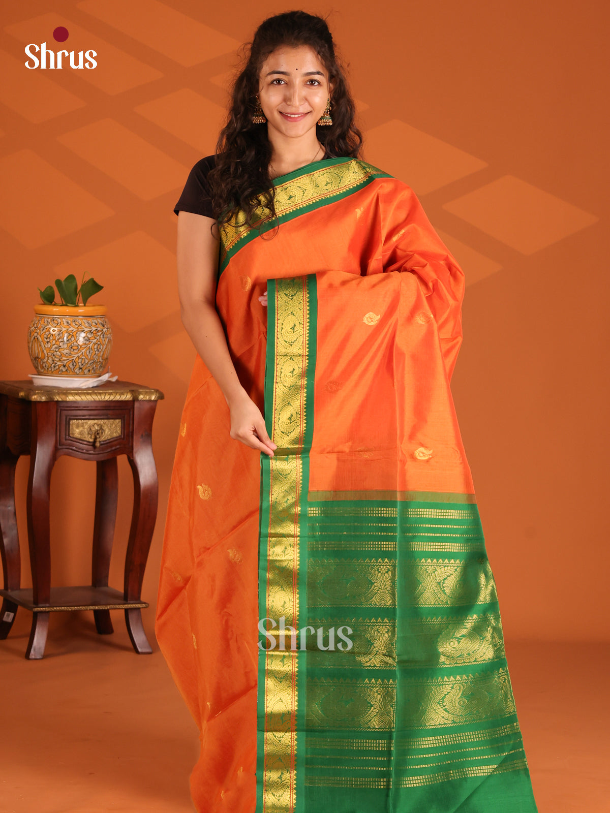 Timeless Orange & Green Silk Cotton Saree With Zari Buttas & Traditional Pallu - Shop on Shrus.com