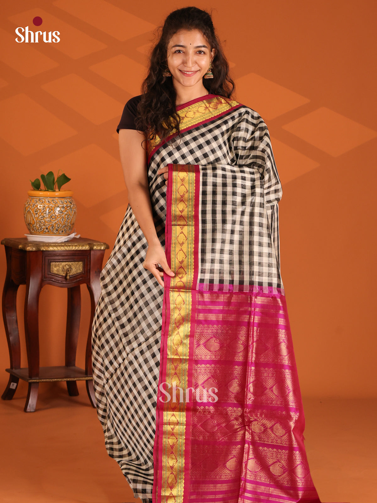 Classy Black & Cream Silk Cotton Saree with checks & maroon paisley brocade pallu - Shop on Shrus.com