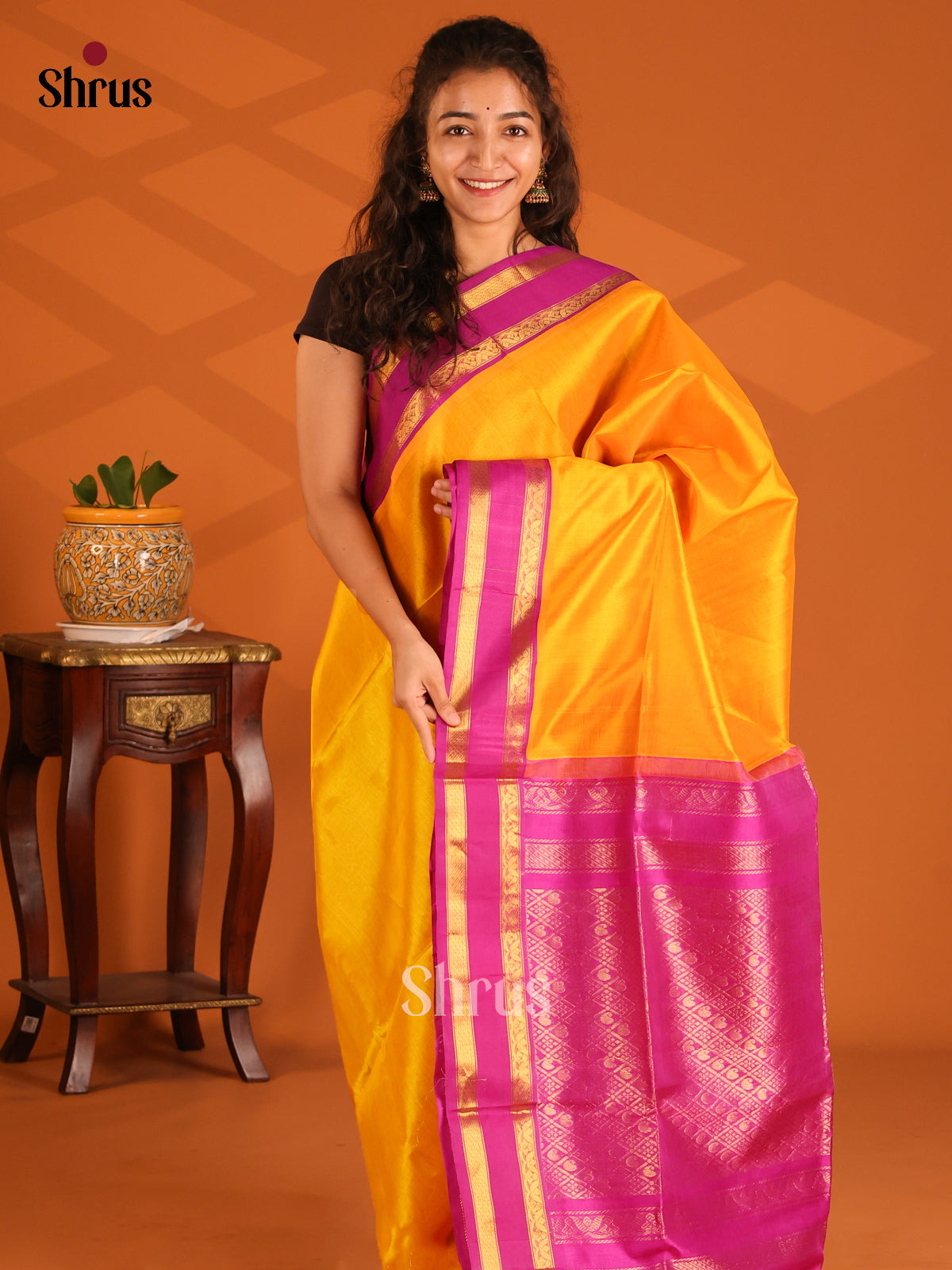 Lustrous Mambala Yellow Silk Cotton Saree with contrast Majenta Rettaipet border - Shop on Shrus.com