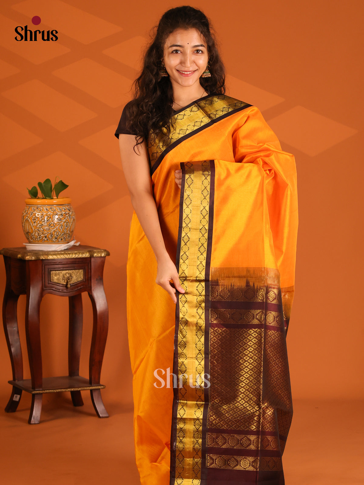 Gorgeous Mambala Yellow Silk Cotton Saree with brown criss cross brocade pallu - Shop on Shrus.com