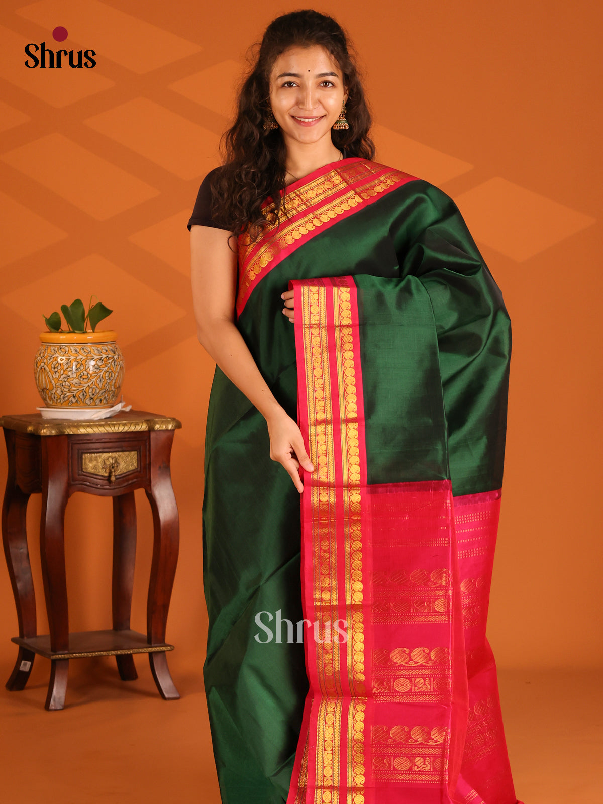 Green and Red Silk Cotton Saree with rettaipet zari border - Shop on Shrus.com