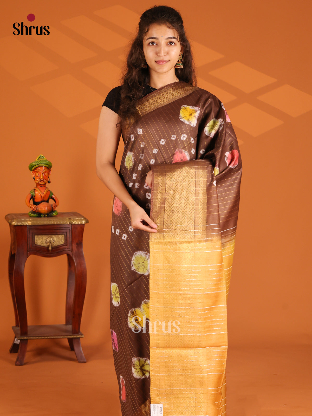 Brown & Brick - Shibori Saree - Shop on Shrus.com