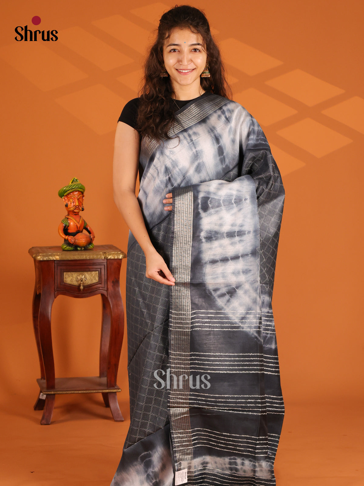 Cream & Black- Shibori Saree - Shop on Shrus.com