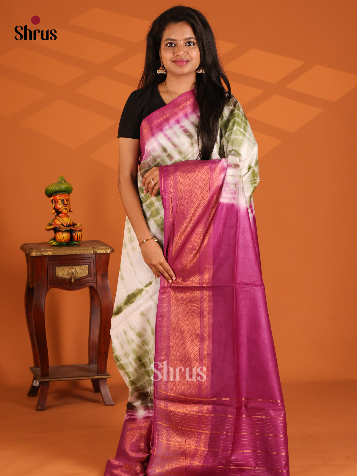 Cream, Green & Majenta Pink - shibori saree - Shop on Shrus.com