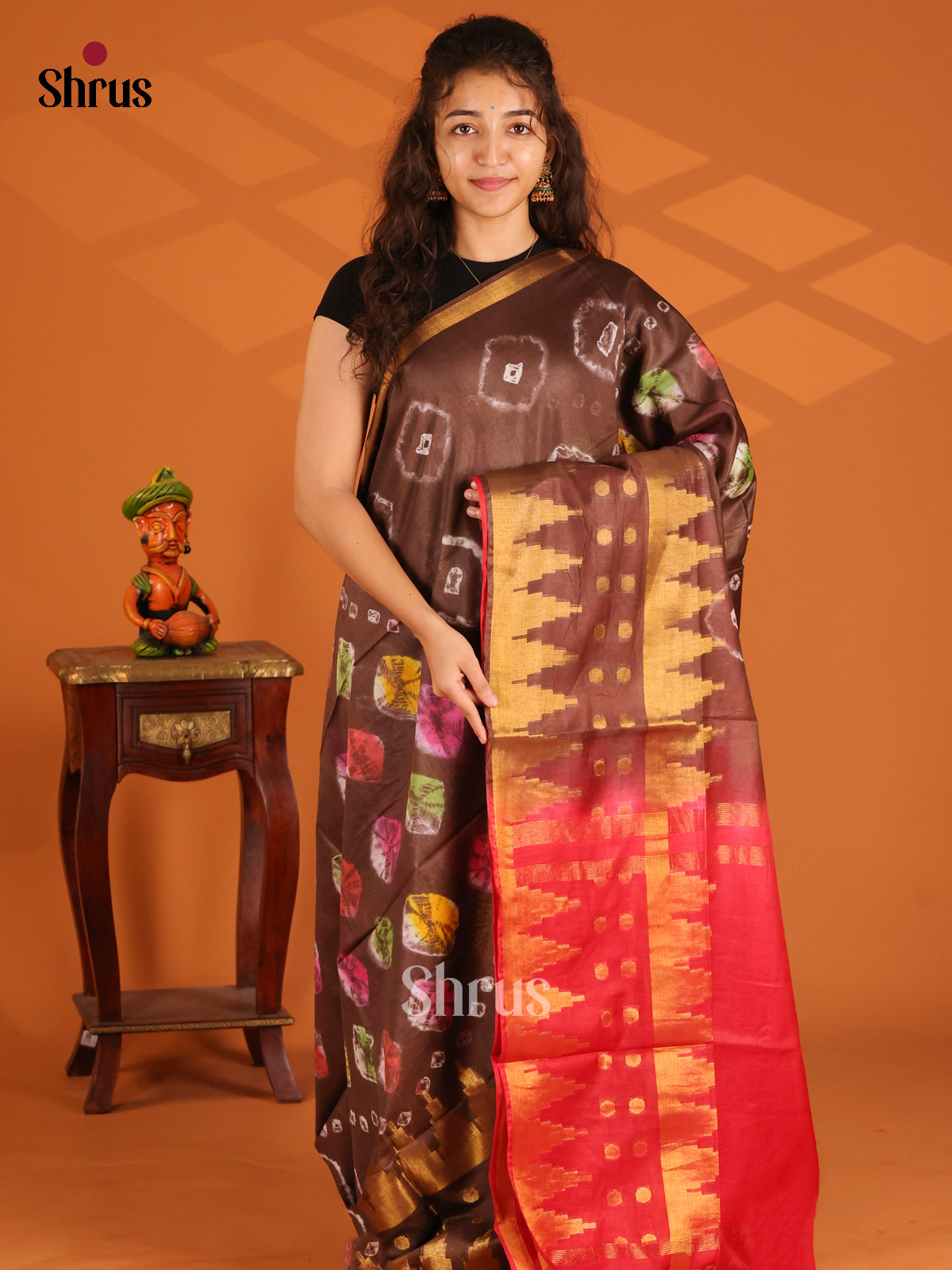 Brown & Red - Shibori Saree - Shop on Shrus.com