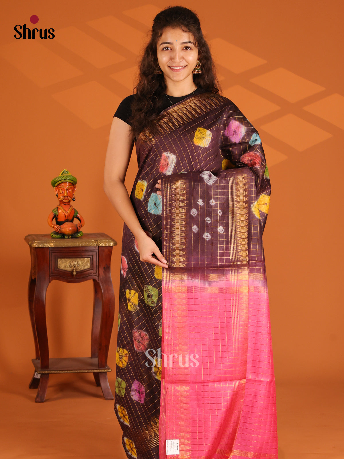 Brown & Pink - Shibori Saree - Shop on Shrus.com