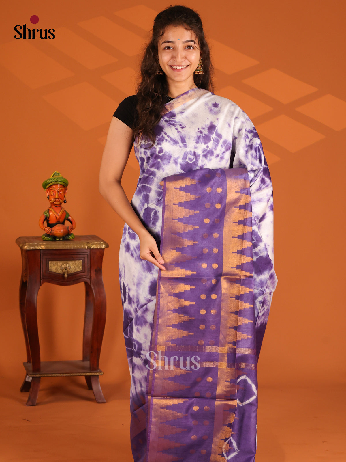 Cream & Violet - Shibori Saree - Shop on Shrus.com