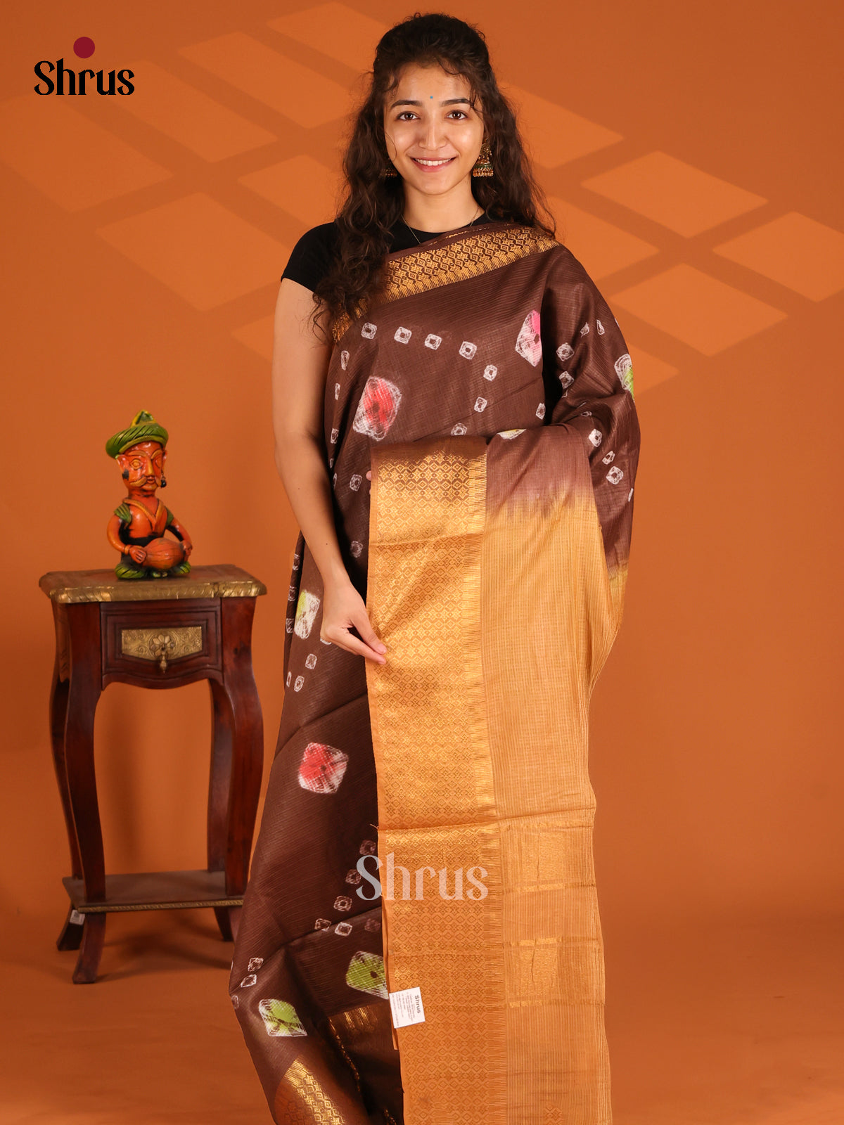 Brown with Beige - Shibori Saree - Shop on Shrus.com