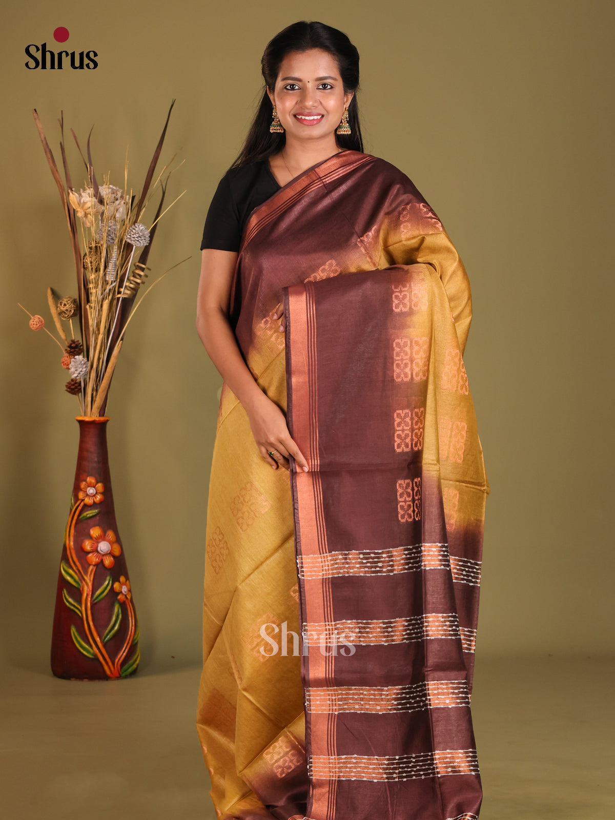 DES29224 - Semi Tussar saree - Shop on Shrus.com
