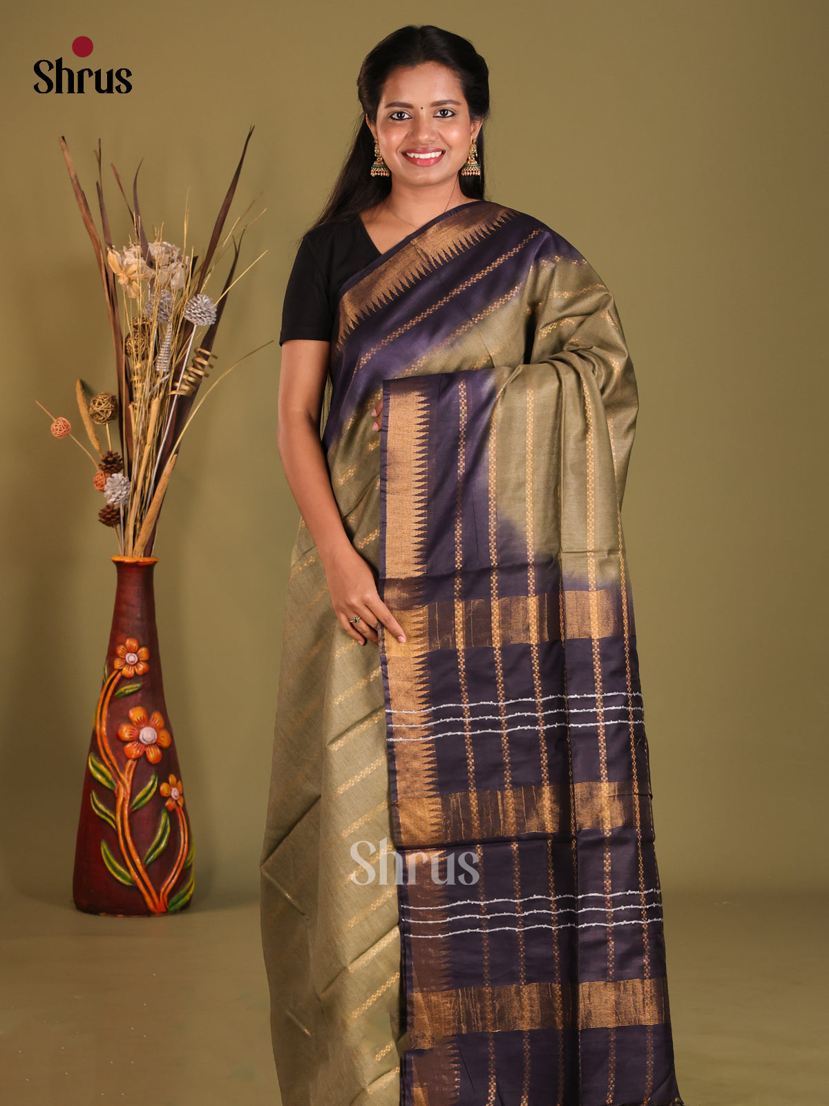 DES29334 - Semi Tussar saree - Shop on Shrus.com