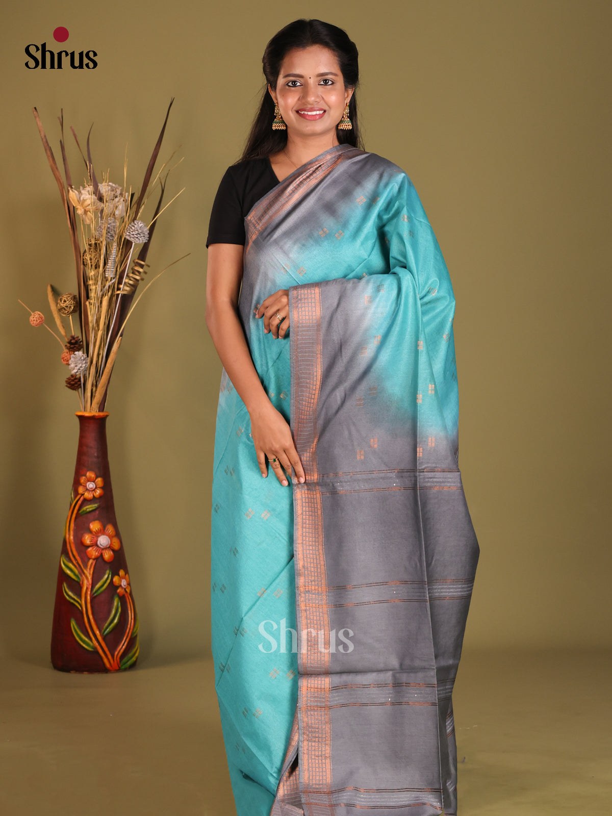 DES29348 - Semi Tussar saree - Shop on Shrus.com