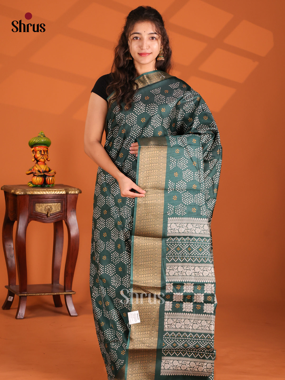 Dark Green - Semi Crepe Saree - Shop on Shrus.com