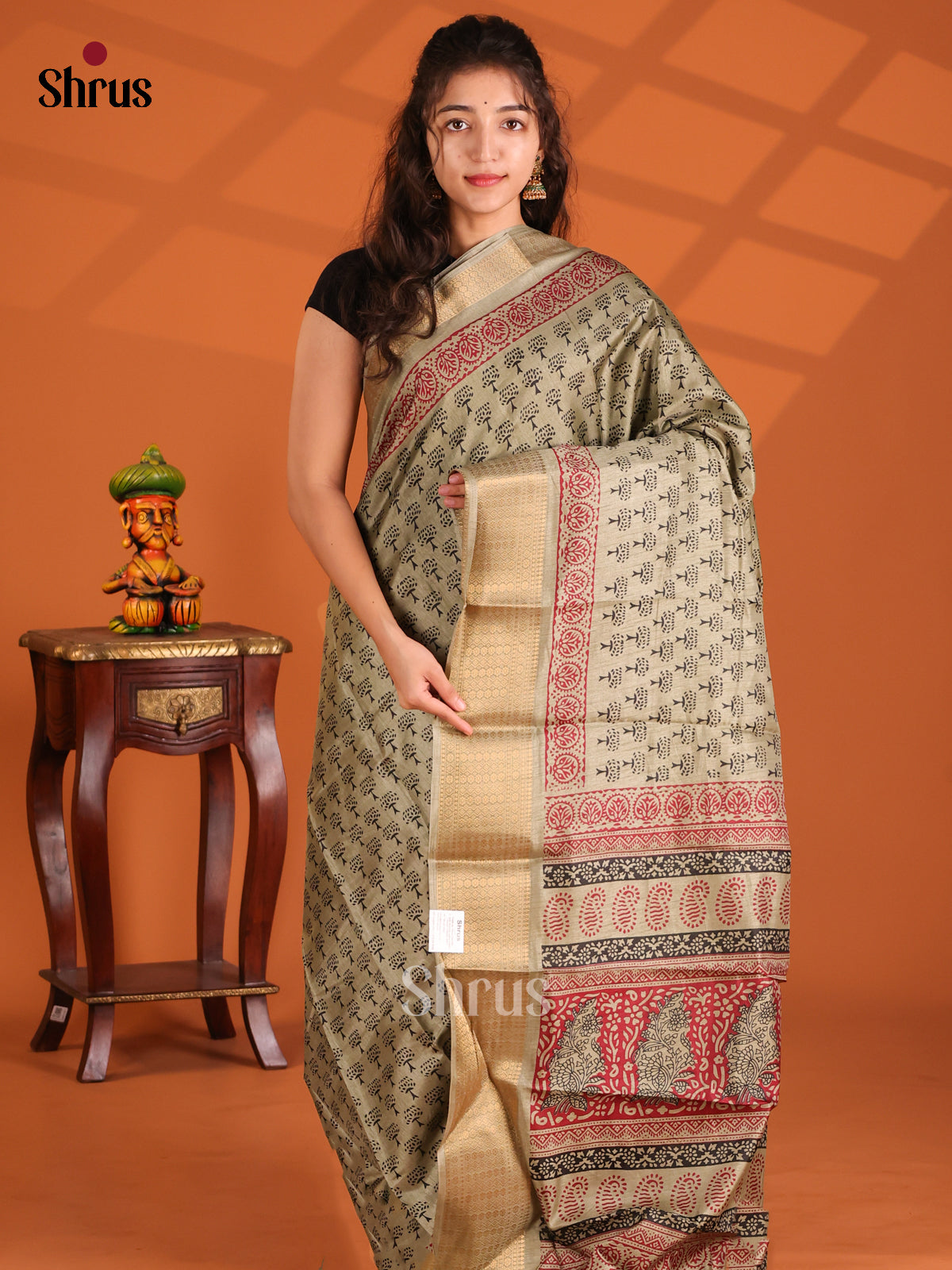 Grey - Semi Crepe Saree - Shop on Shrus.com