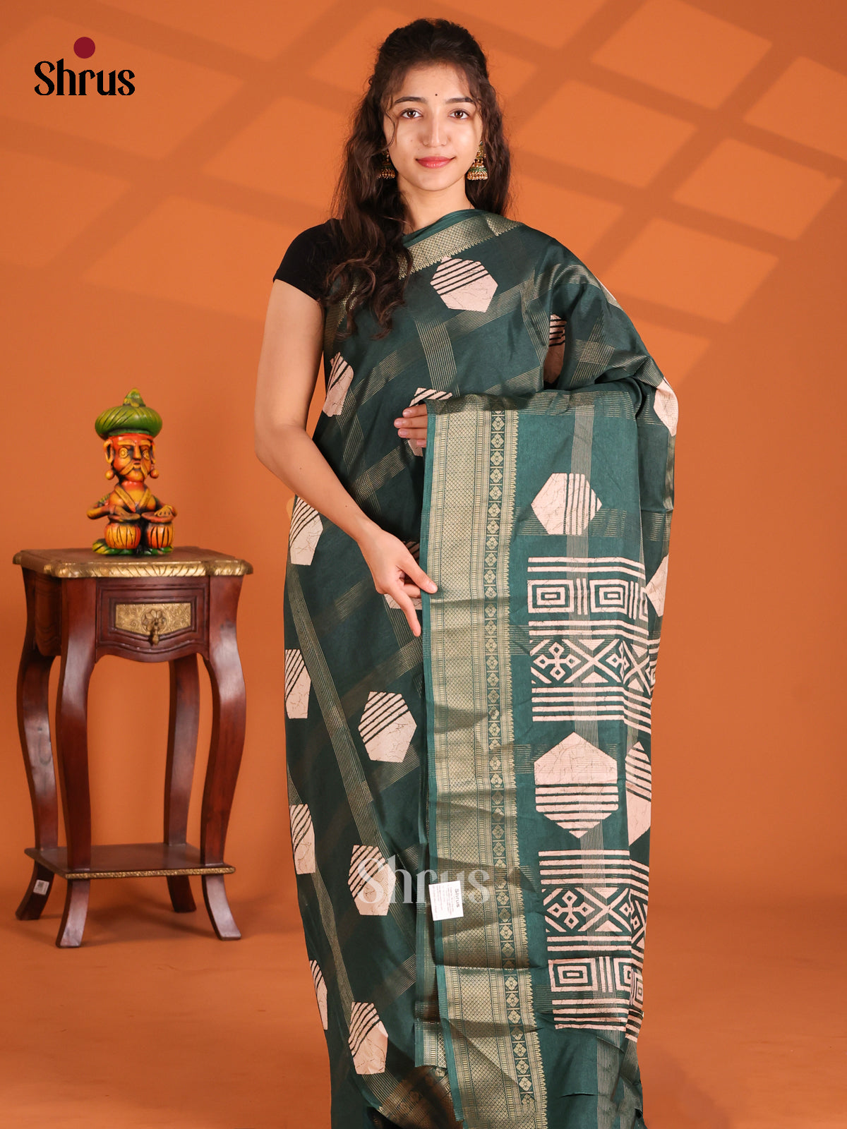 Dark Green - Semi Crepe Saree - Shop on Shrus.com