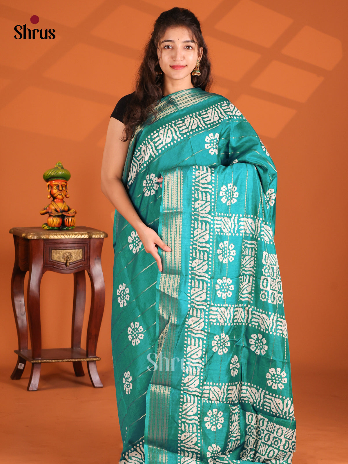 Green - Semi Crepe Saree - Shop on Shrus.com
