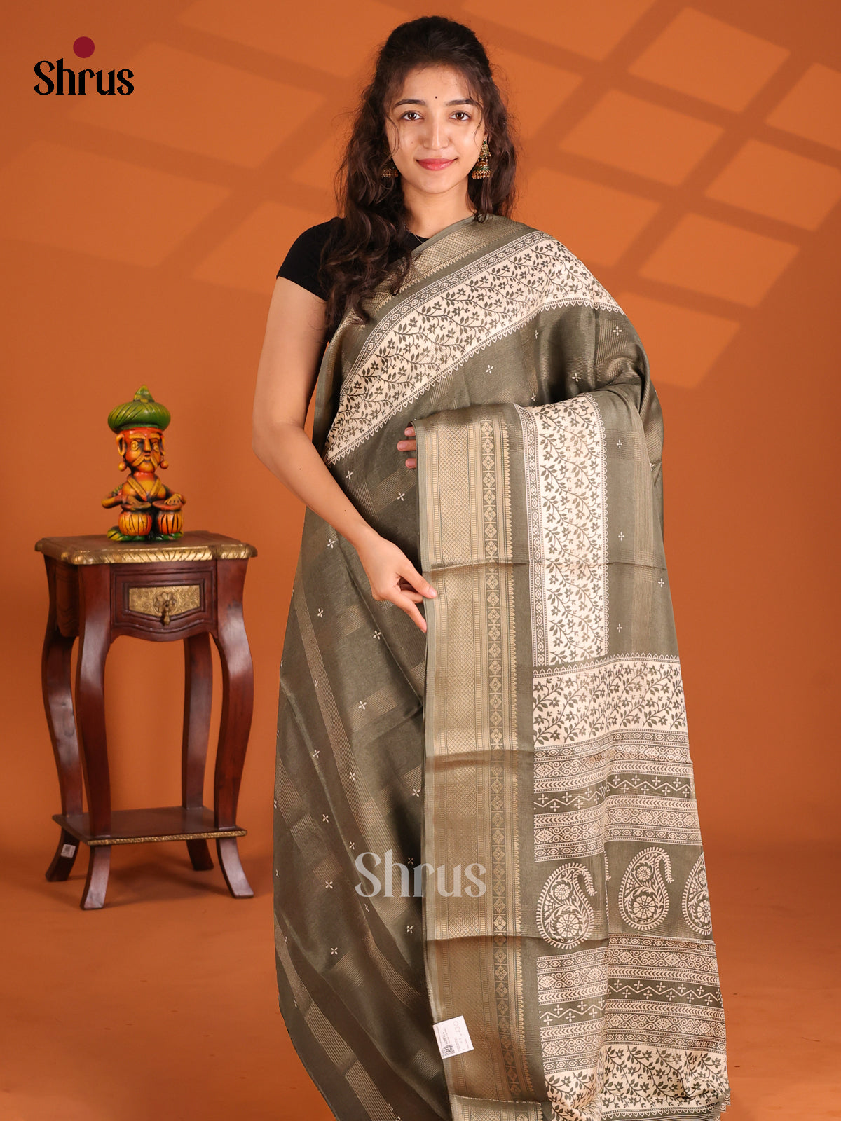 Chutney green - Semi Crepe Saree - Shop on Shrus.com