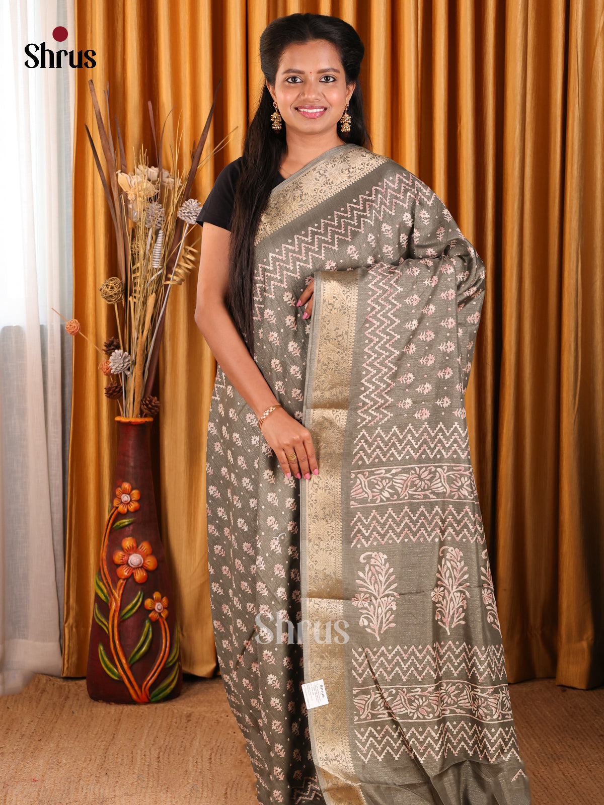 Grey - Semi Crepe Saree - Shop on Shrus.com