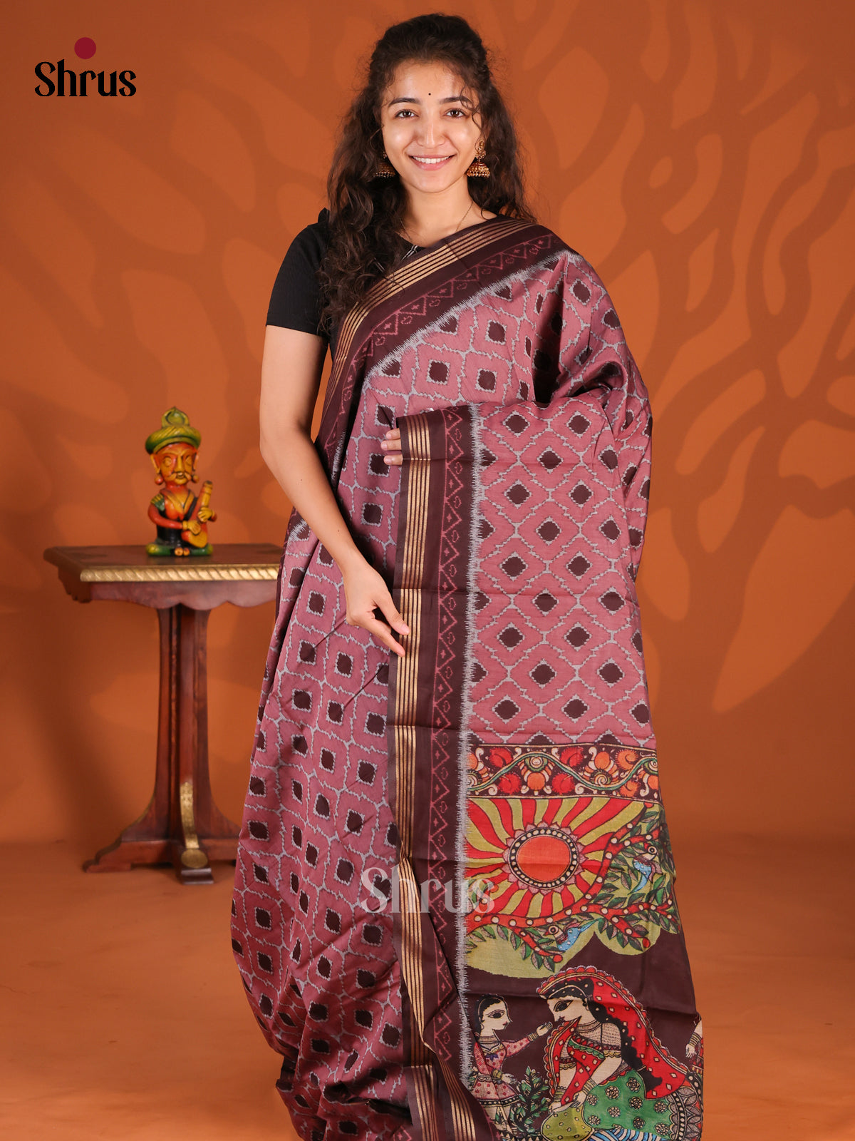 Onion Pink & Brown - Semi Crepe Saree - Shop on Shrus.com