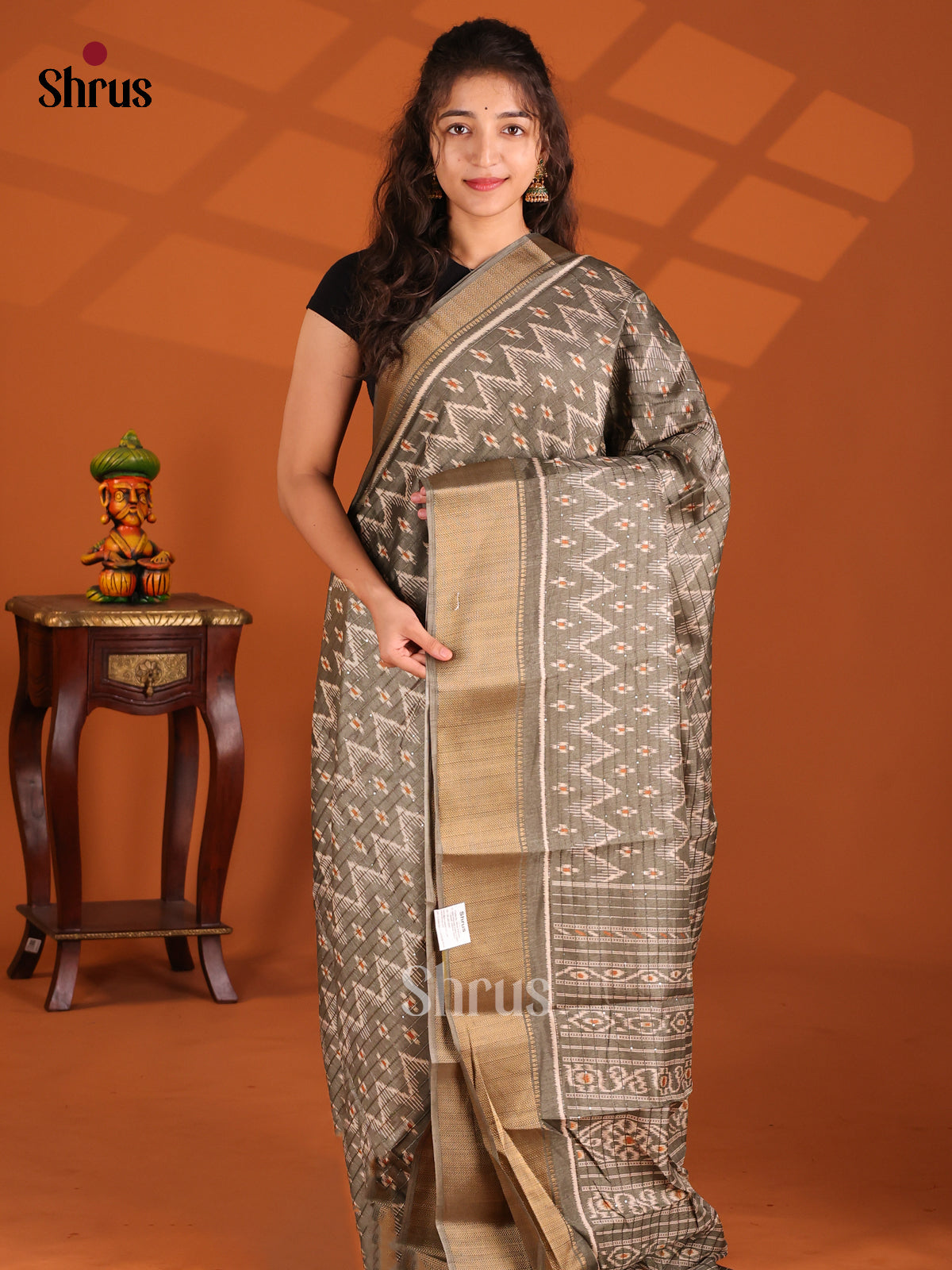 Grey - Semi Crepe Saree - Shop on Shrus.com