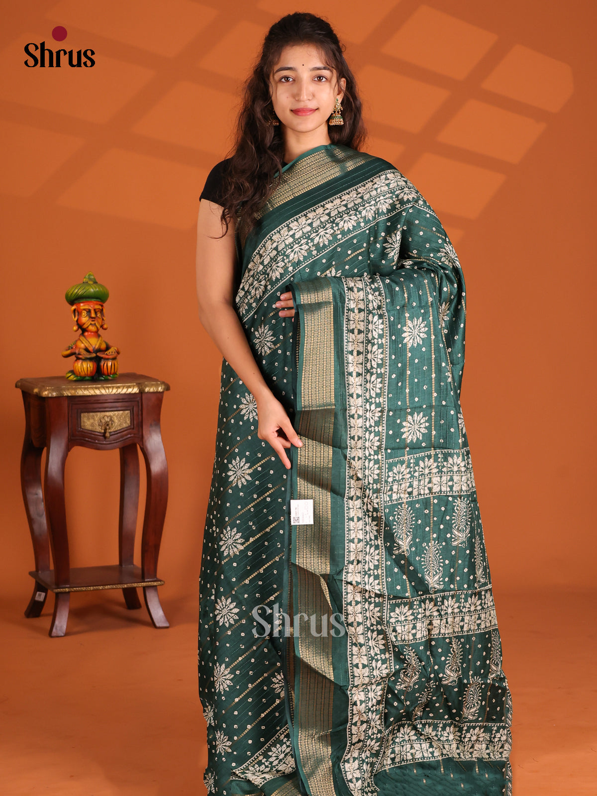 Dark Green - Semi Crepe Saree - Shop on Shrus.com