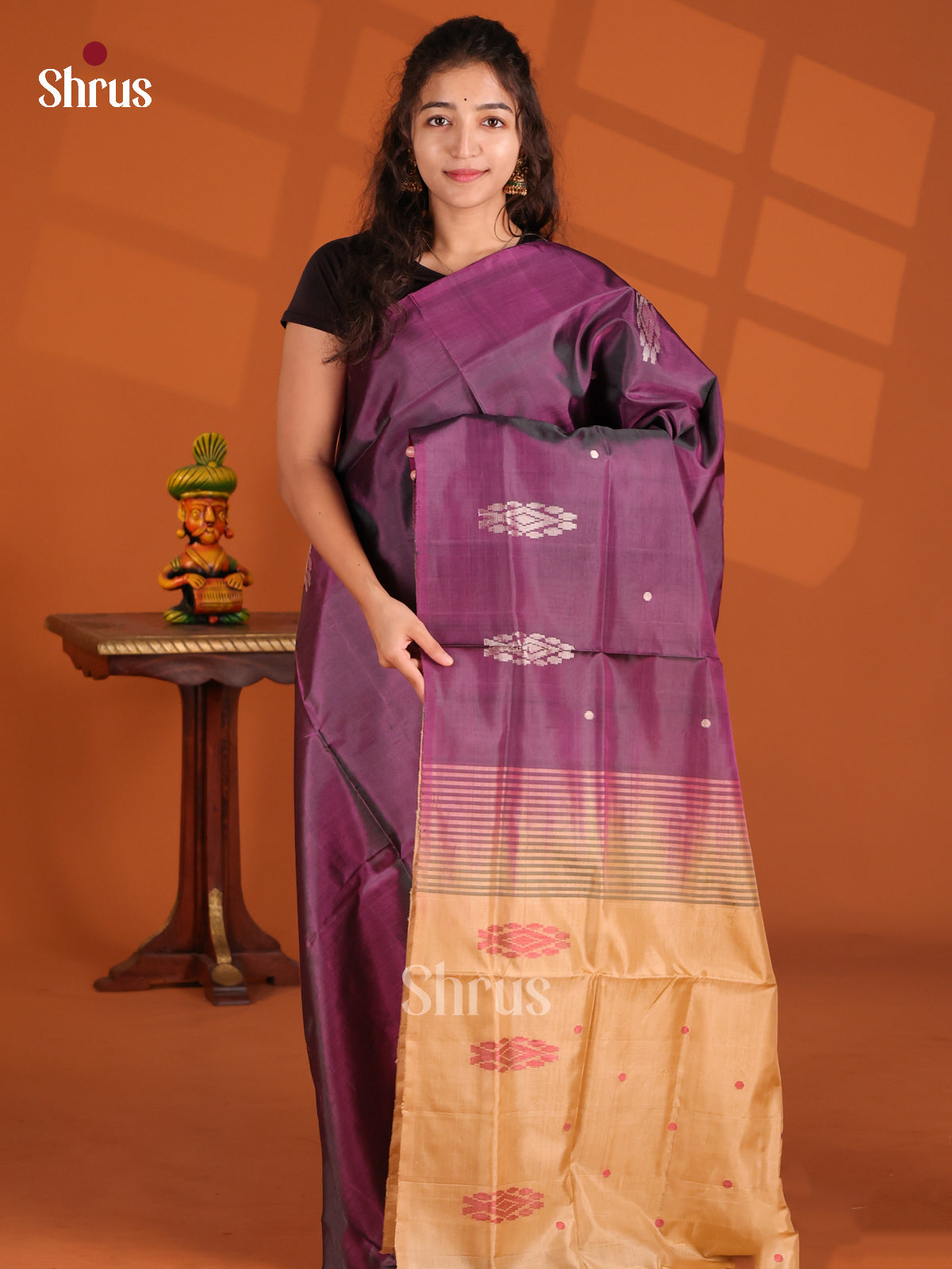 DES31152- Banana Pith Saree - Shop on Shrus.com
