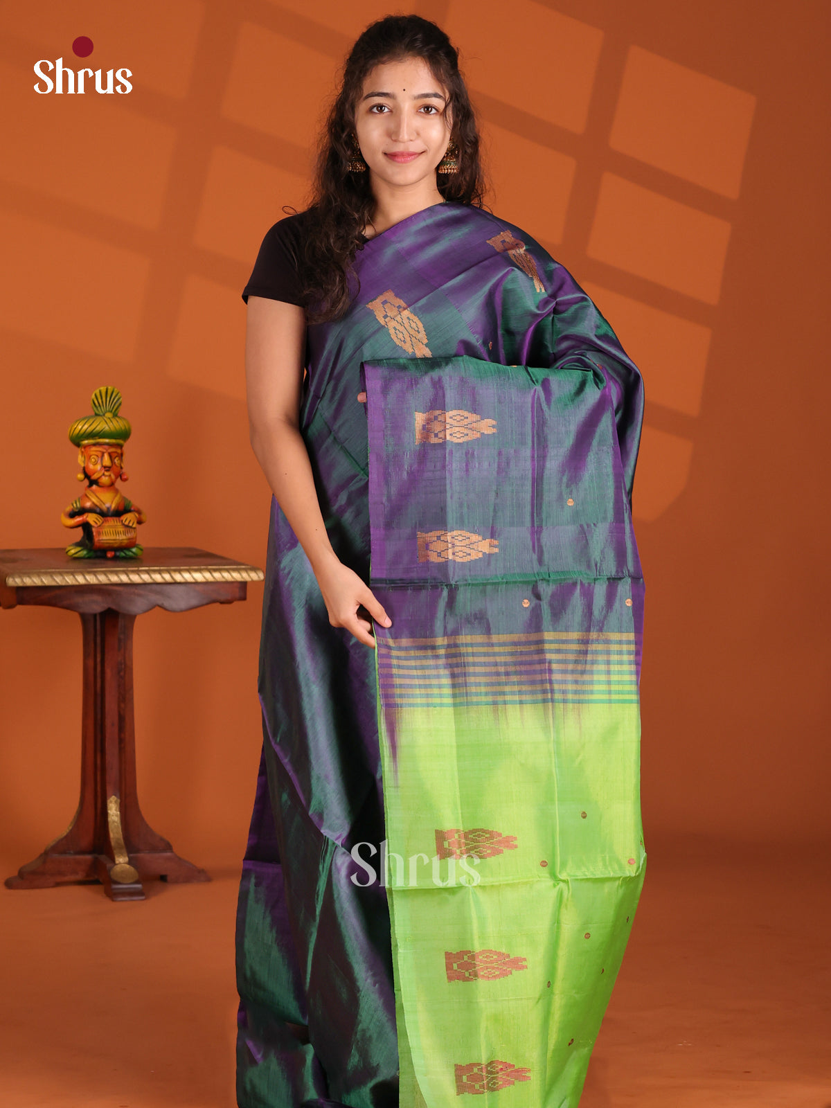 DES31159- Banana Pith Saree - Shop on Shrus.com