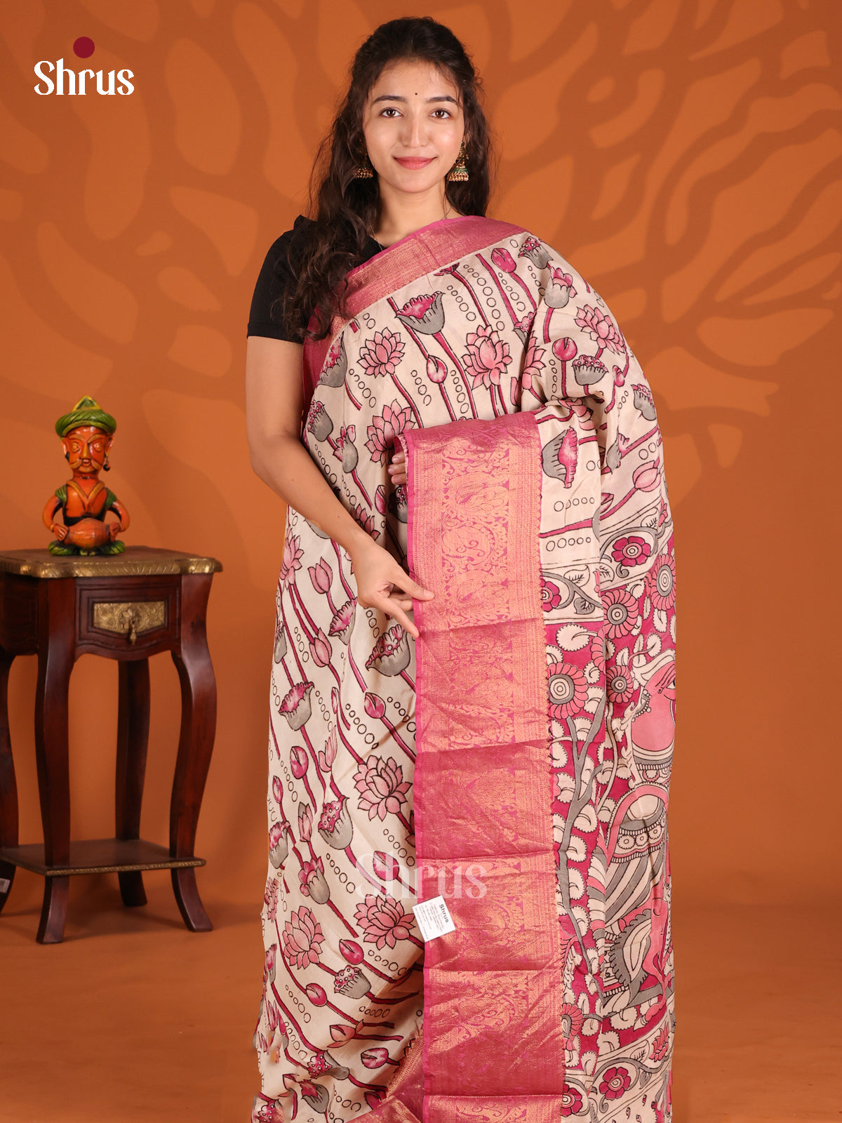 Cream & Pink- Mangalagiri silkcotton Saree - Shop on Shrus.com