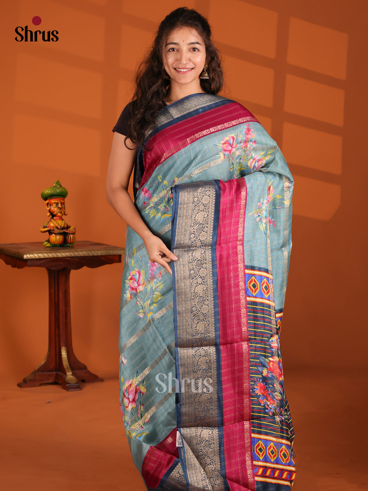 DFS02225 - Jute Print Saree - Shop on Shrus.com