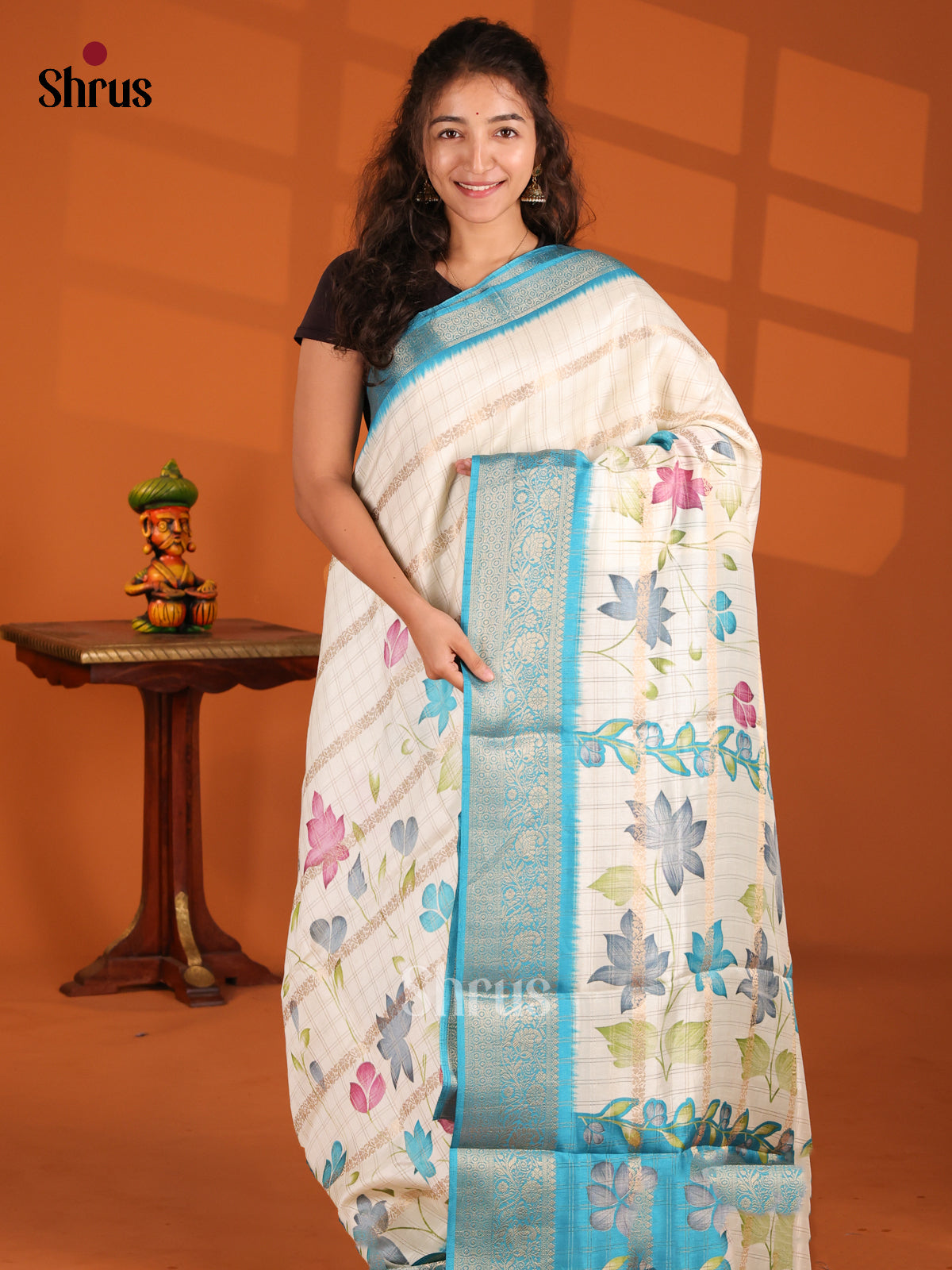 DFS02226 - Jute Print Saree - Shop on Shrus.com