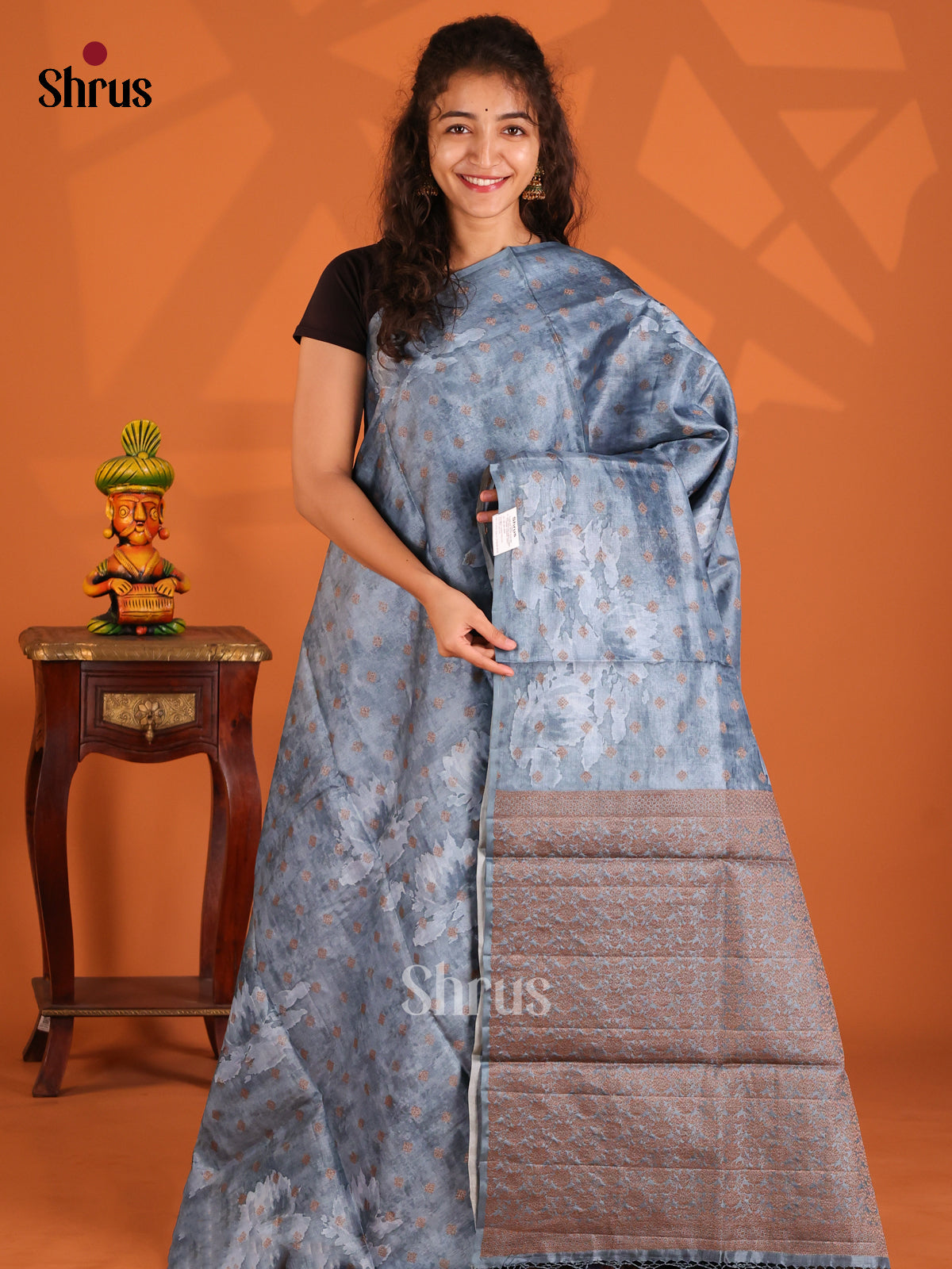 Elegant Grey Tussar Silk Saree with Floral Prints - Shop on Shrus.com