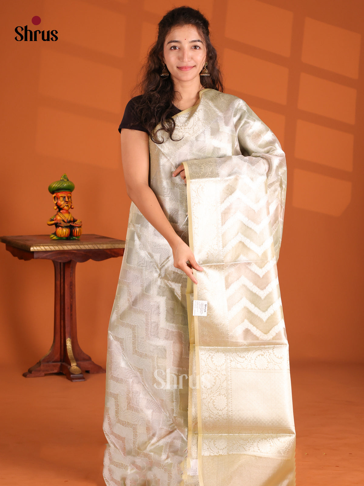 Goldish Green - North Silk Cotton Saree - Shop on Shrus.com