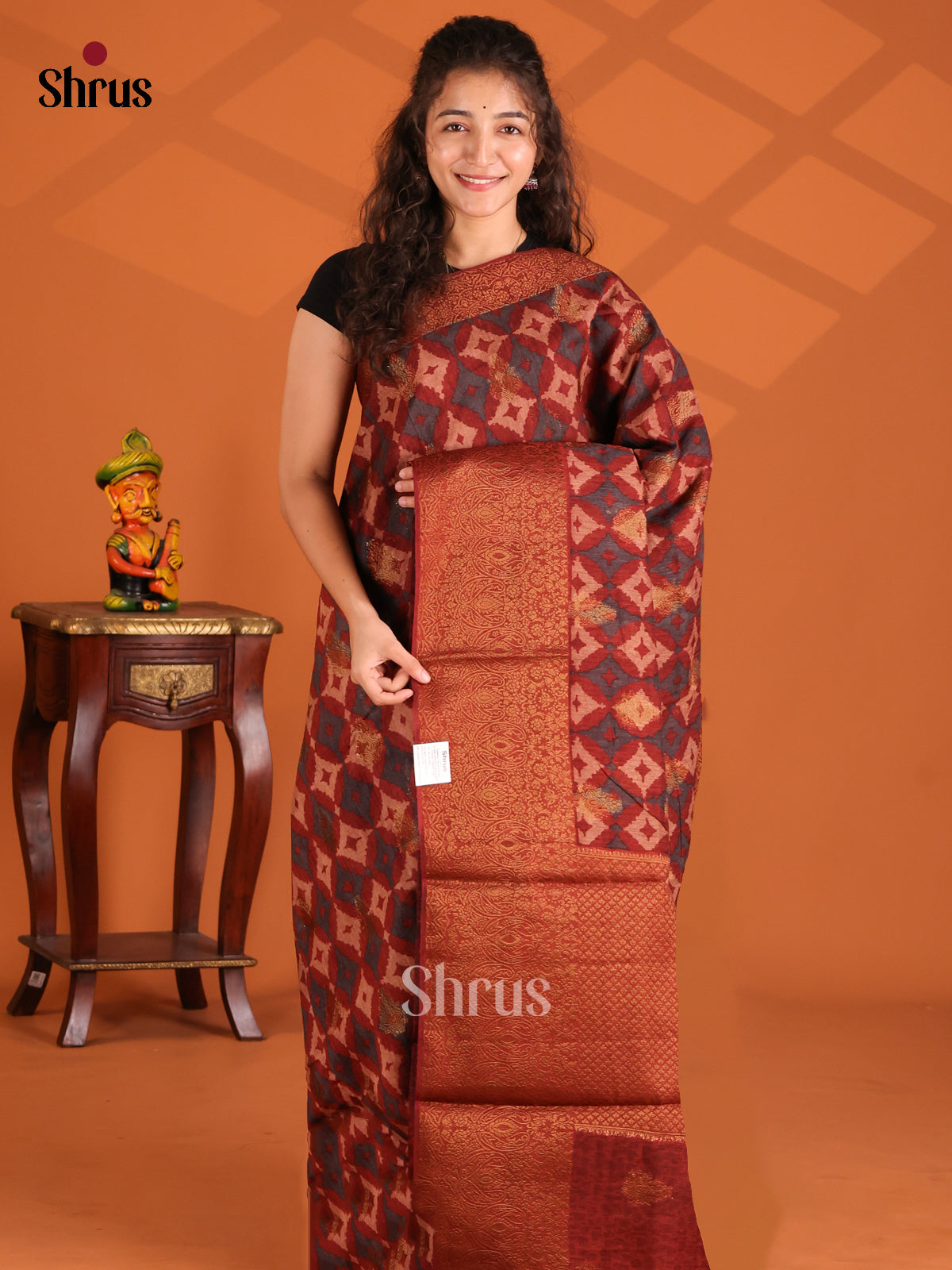 Maroon - Semi Linen print Saree - Shop on Shrus.com