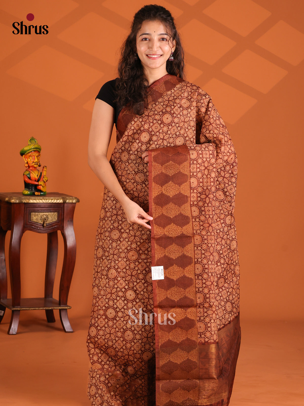 Brown -Semi Linen Saree - Shop on Shrus.com
