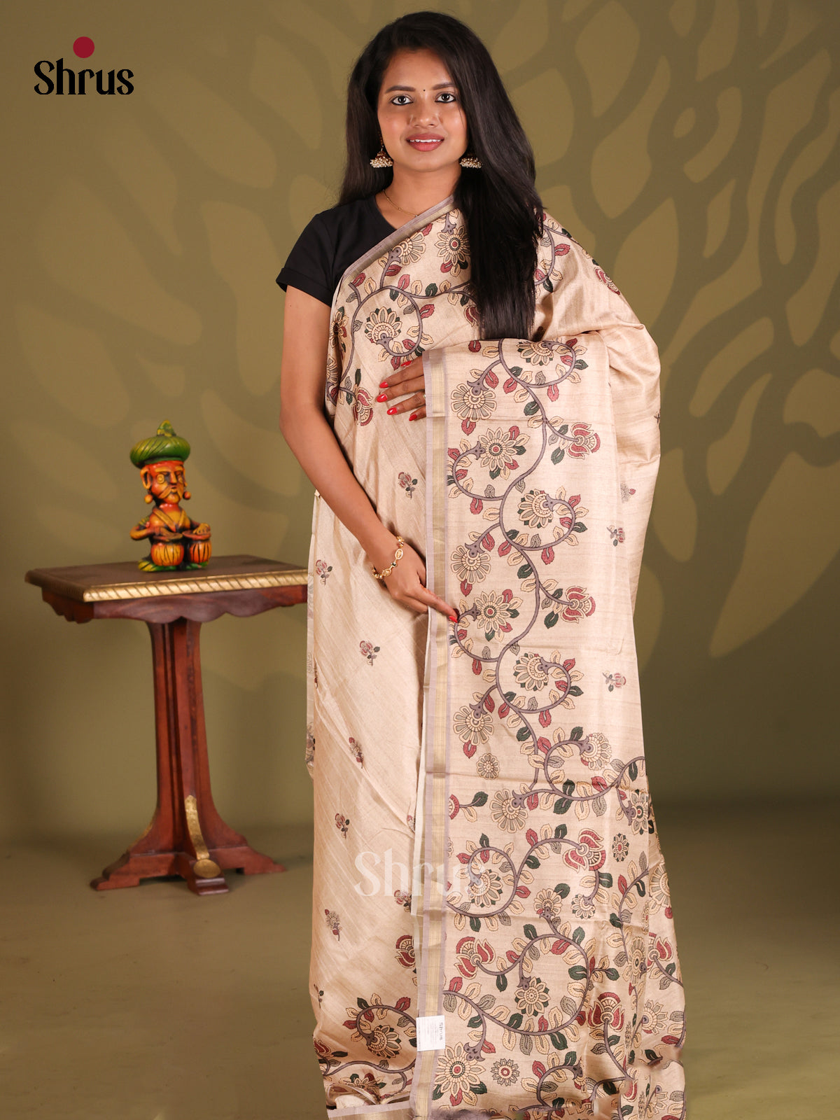 Cream & Grey- Semi Matka Saree - Shop on Shrus.com