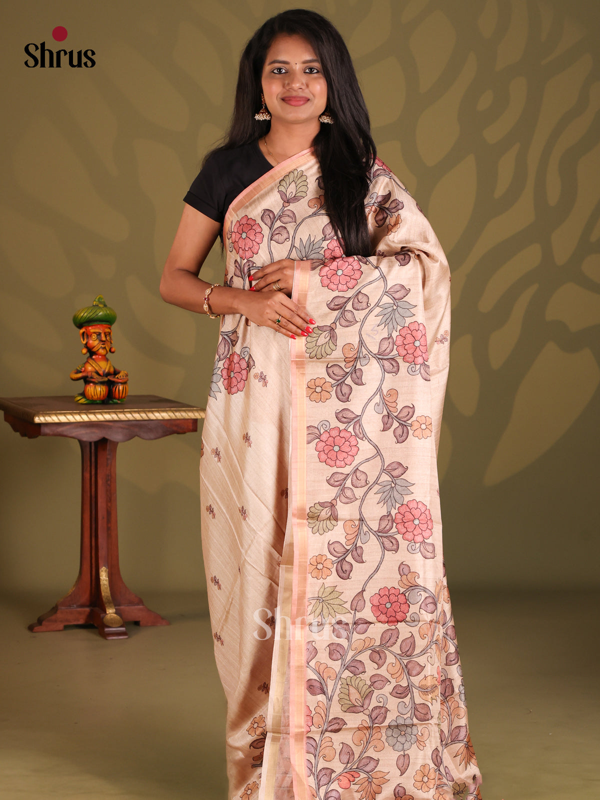 Cream & Pink- Semi Matka Saree - Shop on Shrus.com